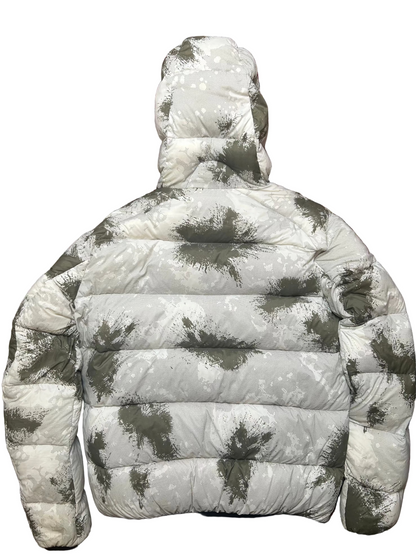 Blauer Puffer